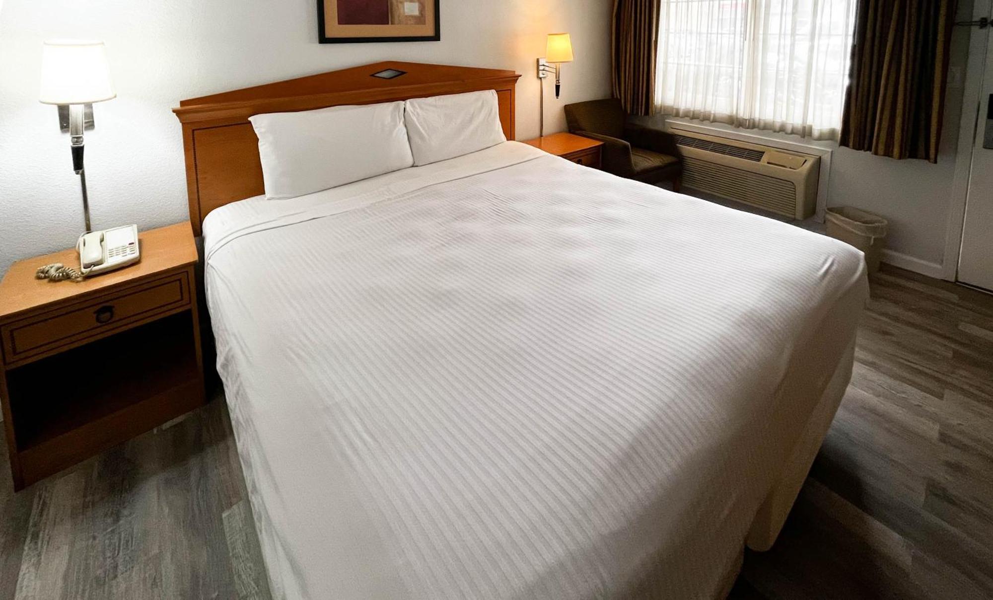 6 Ca Lombard Street Hotel